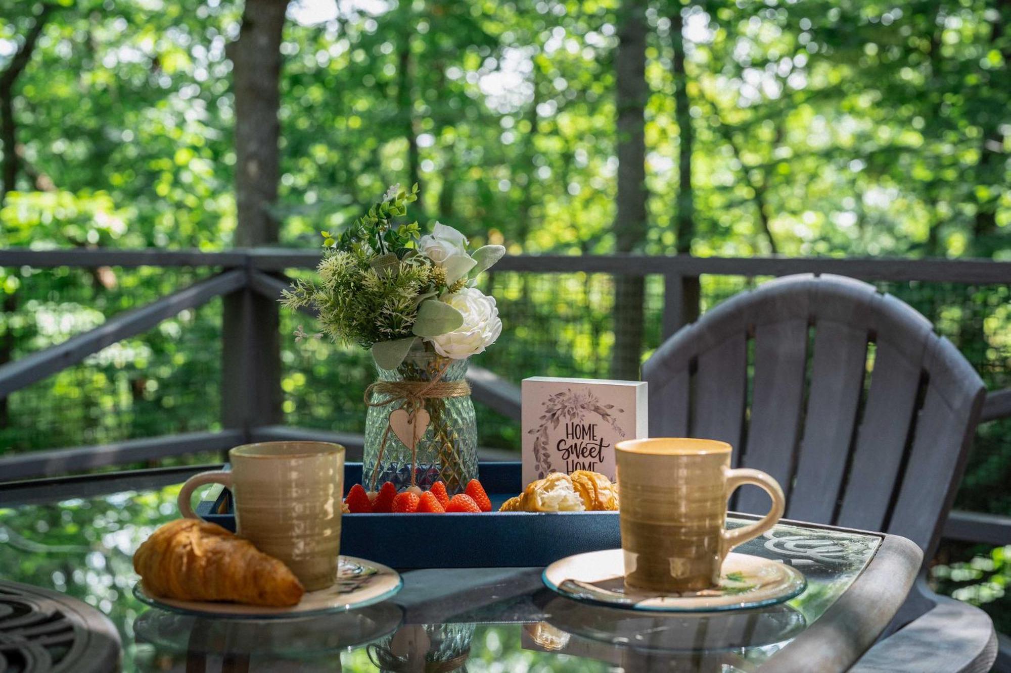 Rumbling Bald Resort Home Deck And Lake Access Lake Lure Exterior photo